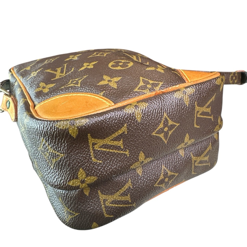 Louis Vuitton Black and Brown Monogram Messenger Bag - Picture 5 of 8
